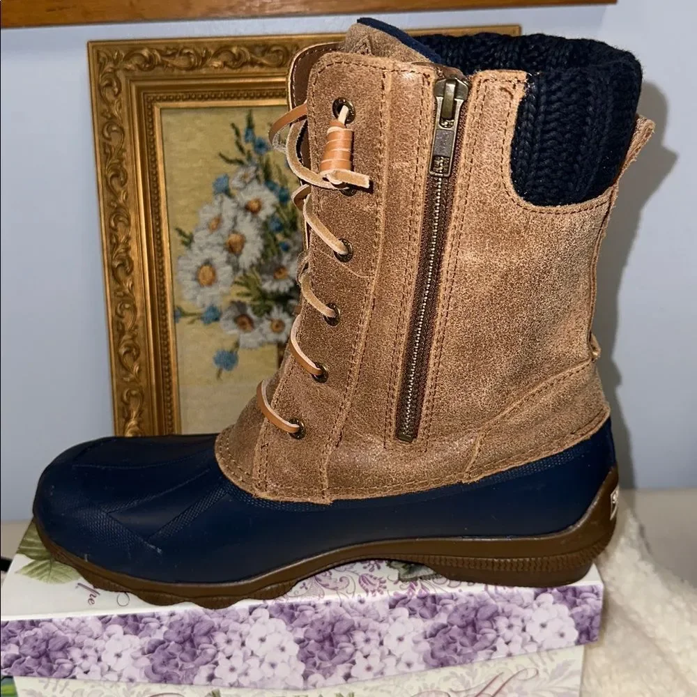 SPERRY 7.5 Top Sider Syren Misty Tan Navy Lace Leather Saltwater Duck Boots